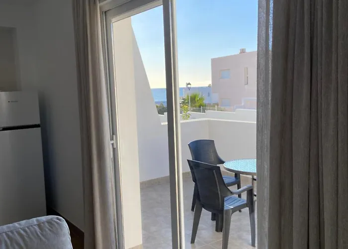 Luxury דירה